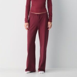 NWT Aritzia HomeStretch™ Smooth Mid-Rise Pant